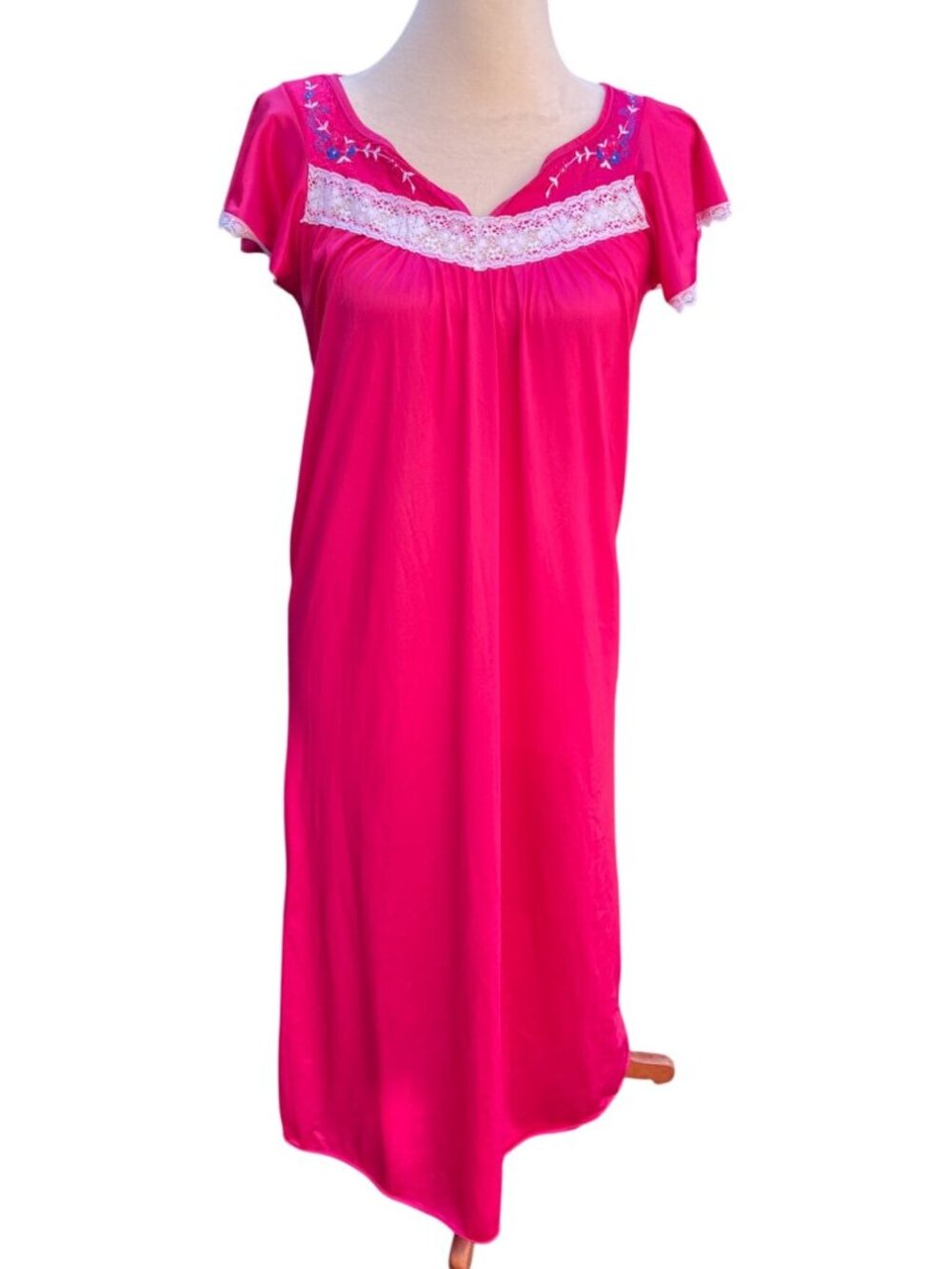 Pink Nightgown With Embroidered Lace Cap Sleeves Womens Medium Vintage